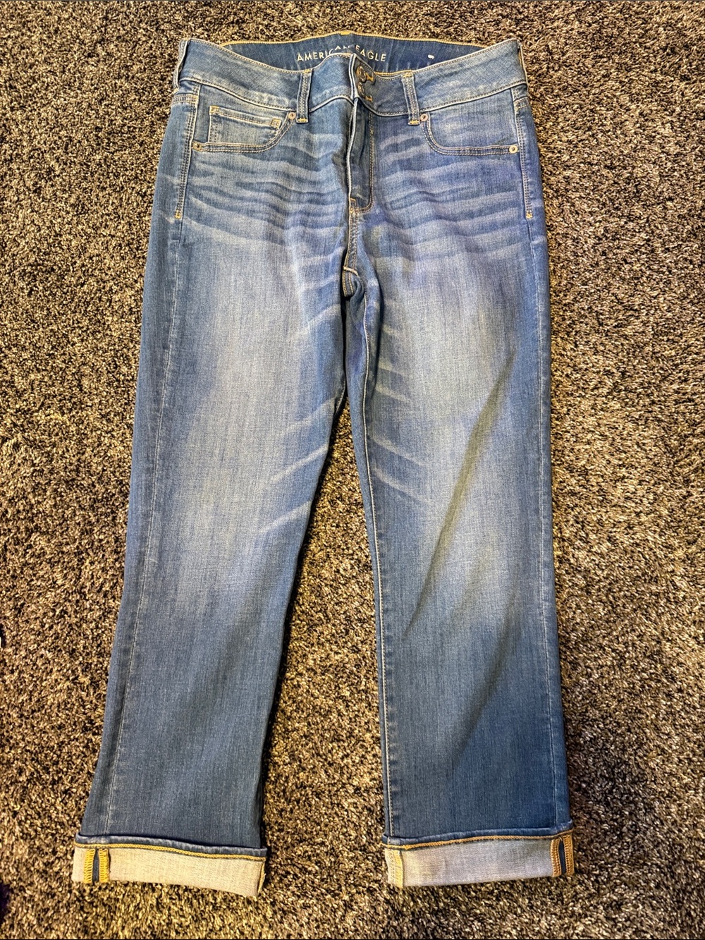 American Eagle Outfitters Women’s Light Blue Boyfriend Jeans with Cuffed Hem
